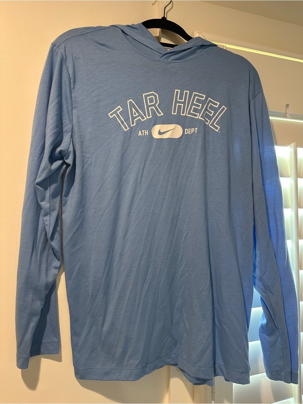 Nike Light Blue Tar Heel Long-Sleeve Hoodie Tee